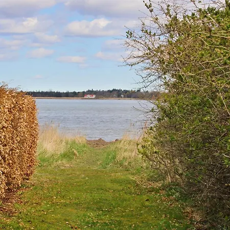 Bendine - 100m To The Fjord By Interhome *