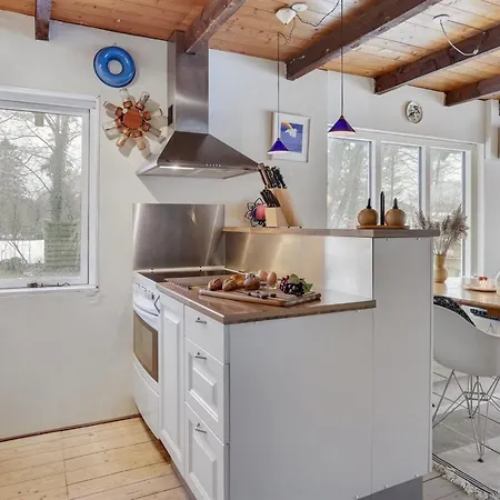 Bendine - 100m To The Fjord By Interhome *